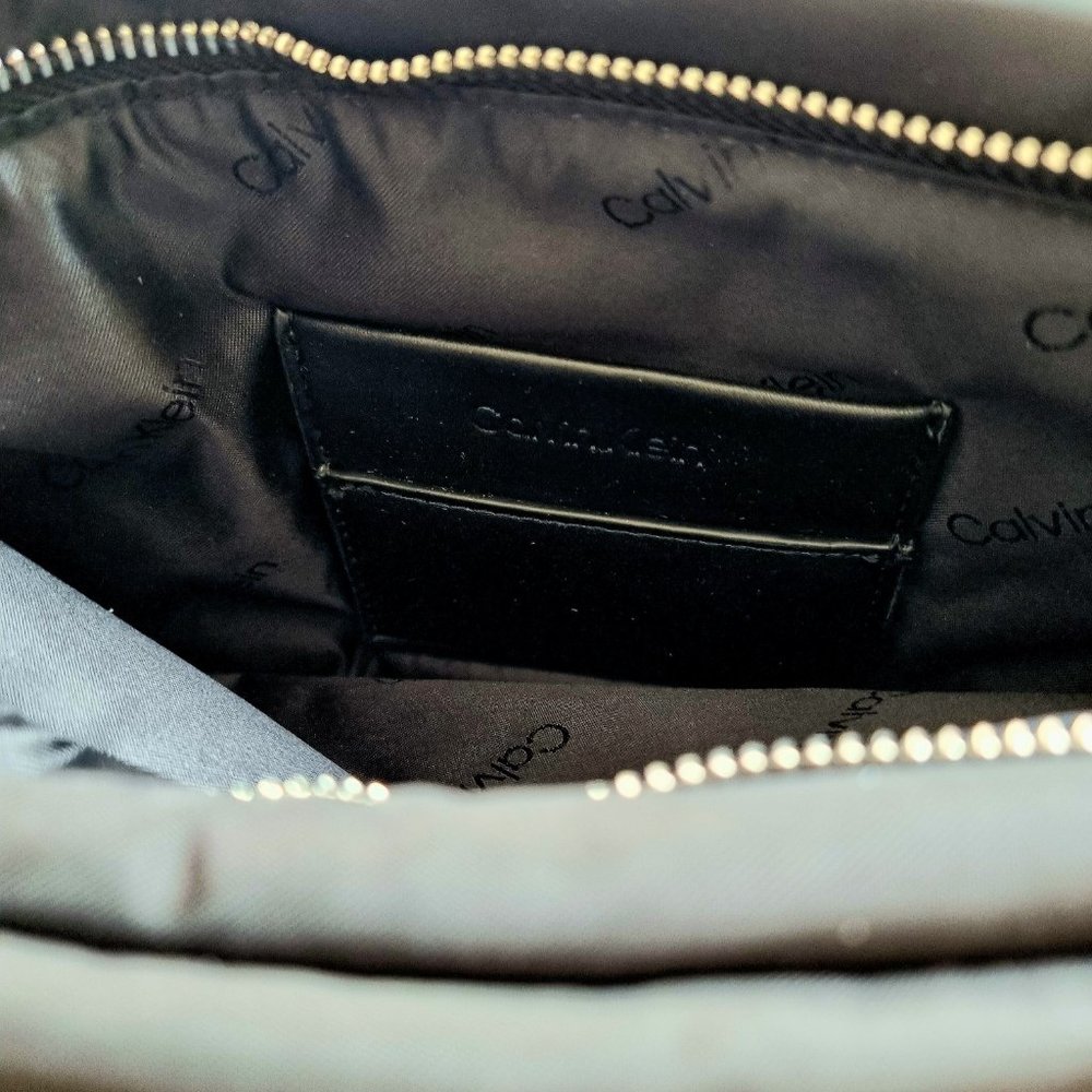 Calvin Klein Roped Recycled Crossbody Bag in Black & Silver BNWT - Picture 6 of 16